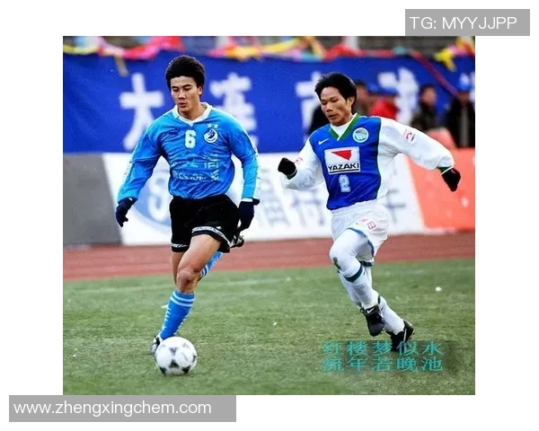 足球明星李明的儿子成长记：从小球员到未来的足球希望之星